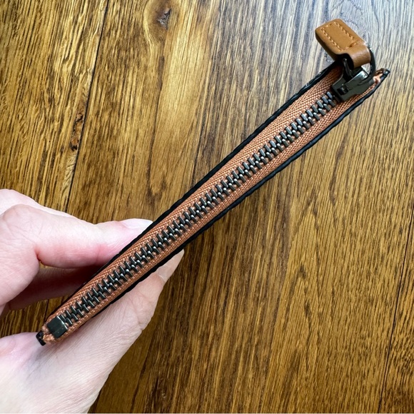 ❤️SOLD❤️ MCM Visetos Original Key Pouch - Picture 6 of 9